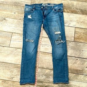Men’s Skinny Guess Distressed Jeans